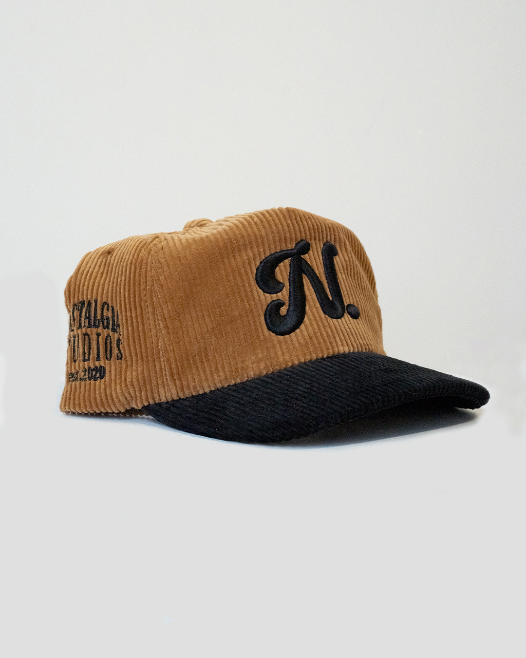 Uniform Corduroy Snapback Cap in Caramel/Black